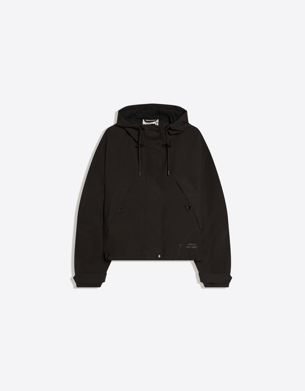 BERSHKA Водостойкая техническая куртка с капюшоном, черный