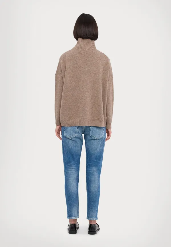 Свитер женский WEEKEND MAX MARA BORGIA