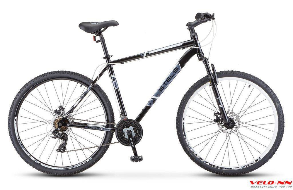 Велосипед 29" STELS Navigator-900 MD  р.21" черный/белый