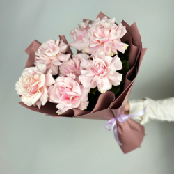 Bouquet of 7 white French Blanche roses