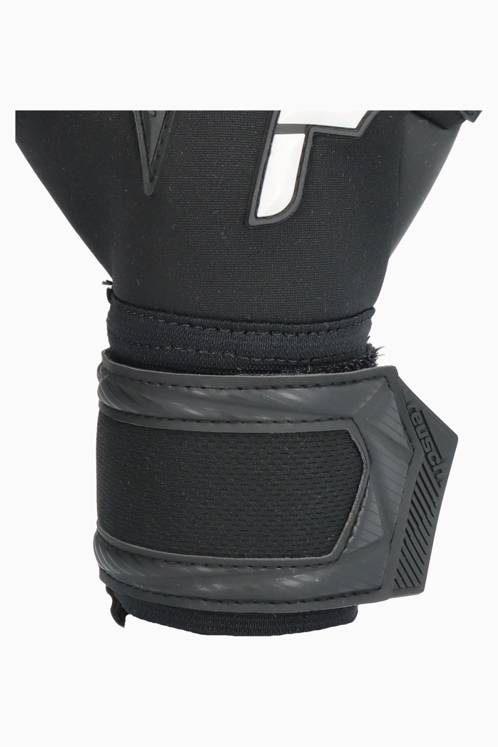 Вратарские перчатки Reusch Attrakt Freegel Infinity - черный