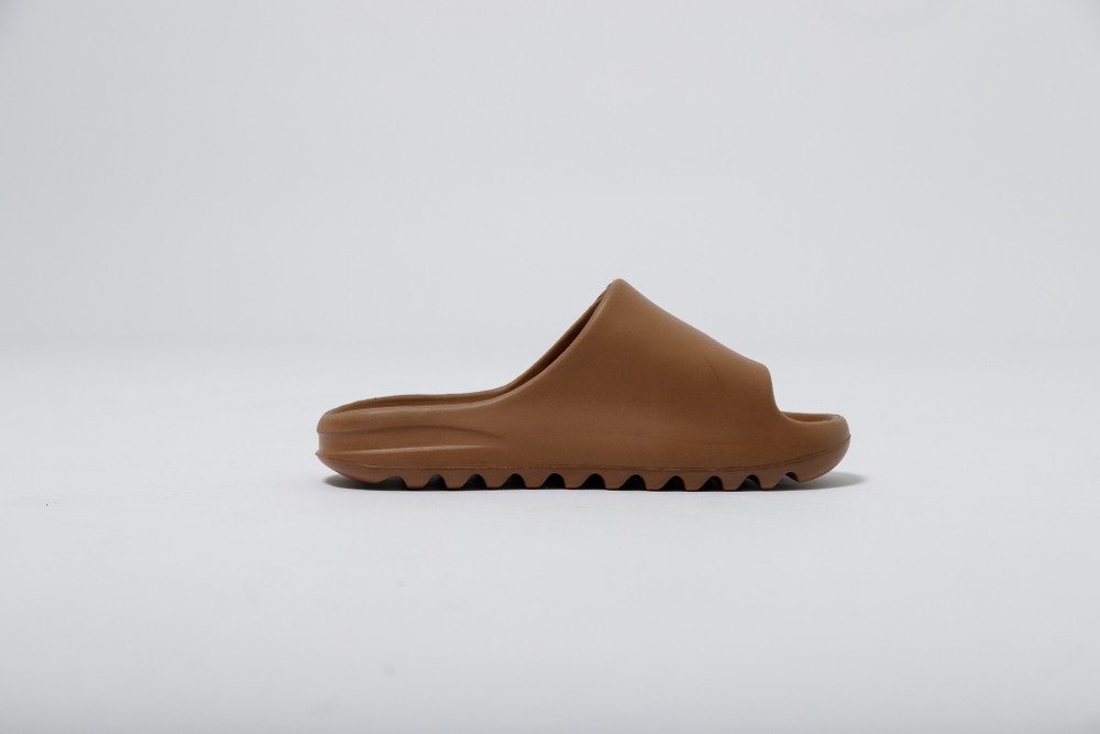 Тапочки YEEZY SLIDE (корич.)