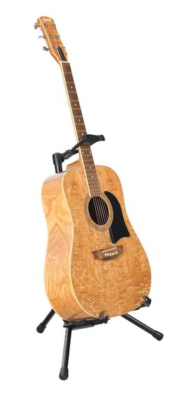 K&amp;M 17685-000-55 black Memphis 20 стойка для гитар с фиксатором складн.