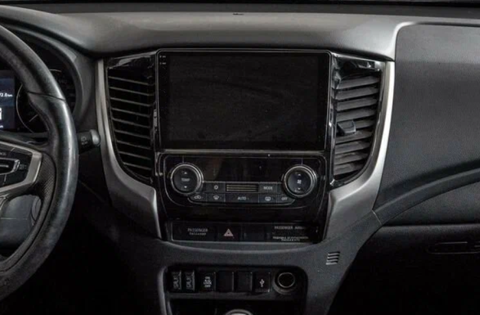 Магнитола для Mitsubishi L200 5 2015-2019 (климат), Pajero Sport 3 2016-2023 (МКПП), FIAT Fullback - Parafar PF168LUX2U2K на Android 13, Быстрая, QLED+2K, CarPlay, 4G SIM-слот
