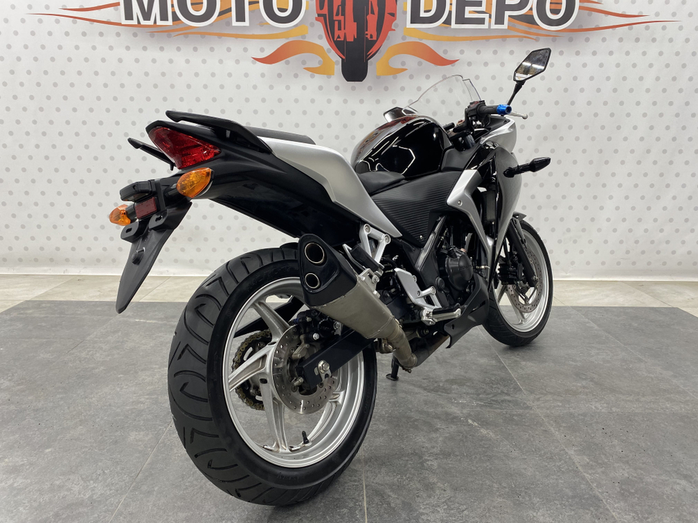 Honda CBR250R , 2012