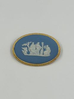 Брошь Wedgwood голубая