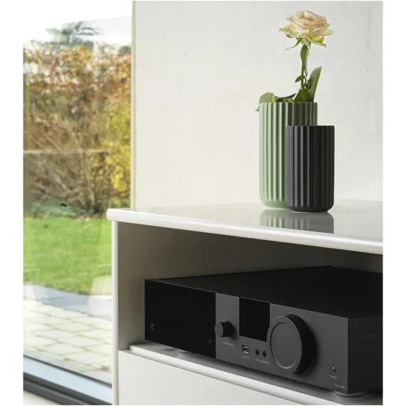 Lyngdorf TDAI-3400 HDMI Input 4K HDR Black