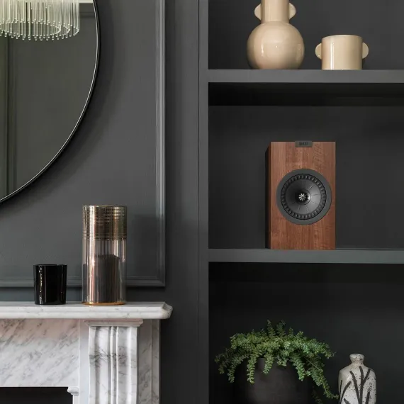 KEF Q150 Satin White