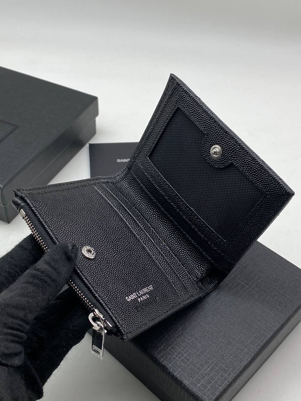 Кошелёк Yves Saint Laurent