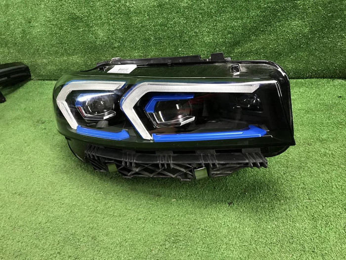 Фара правая BMW 3er G20 (2022-н.в.) LED (В сборе)