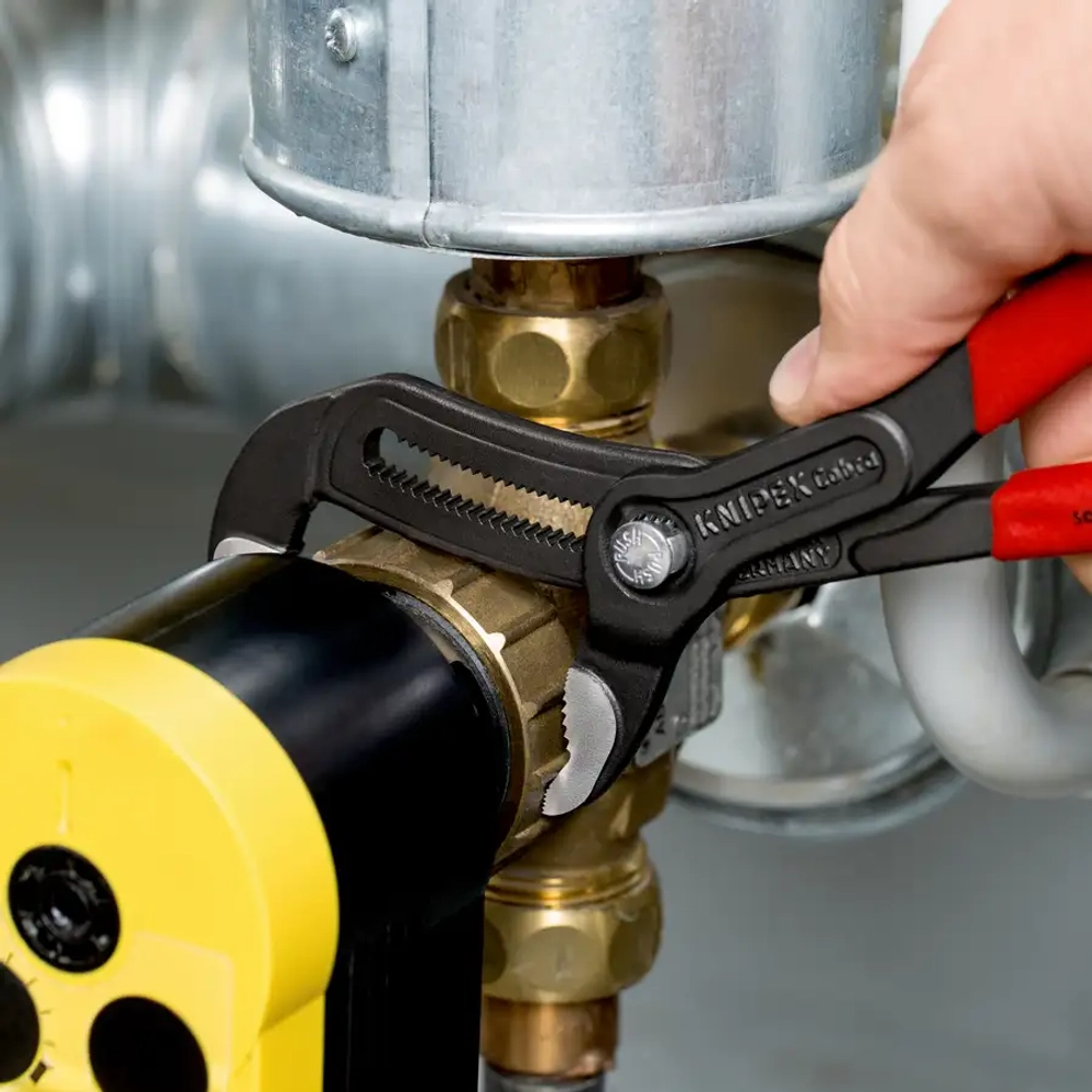 Cobra® черненая 250 мм Knipex 87 01 250 SB