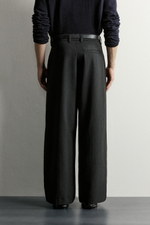 БРЮКИ RELAXED FIT СО СКЛАДКАМИ — ZARA · 6861/616