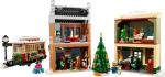 Конструктор LEGO Powered UP 10308 Главная праздная улица