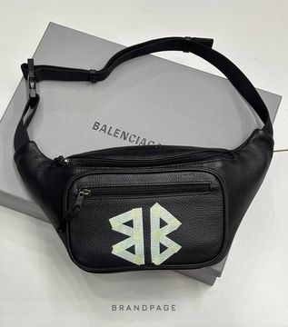 Поясная сумка чёрная со светло-жёлтой эмблемой от Balenciaga BP5-312269