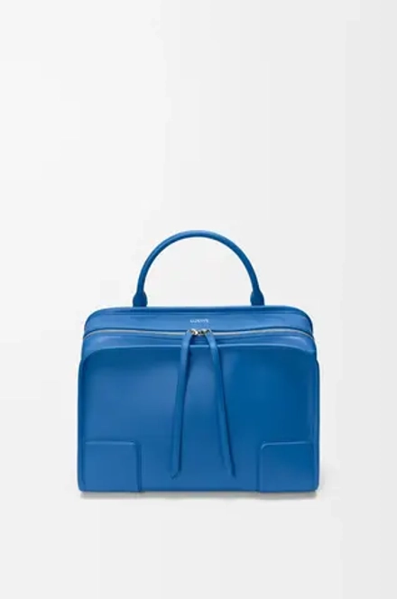 Loewe Большая сумка Amazona 180 из мягкой телячьей кожи, ярко-синий