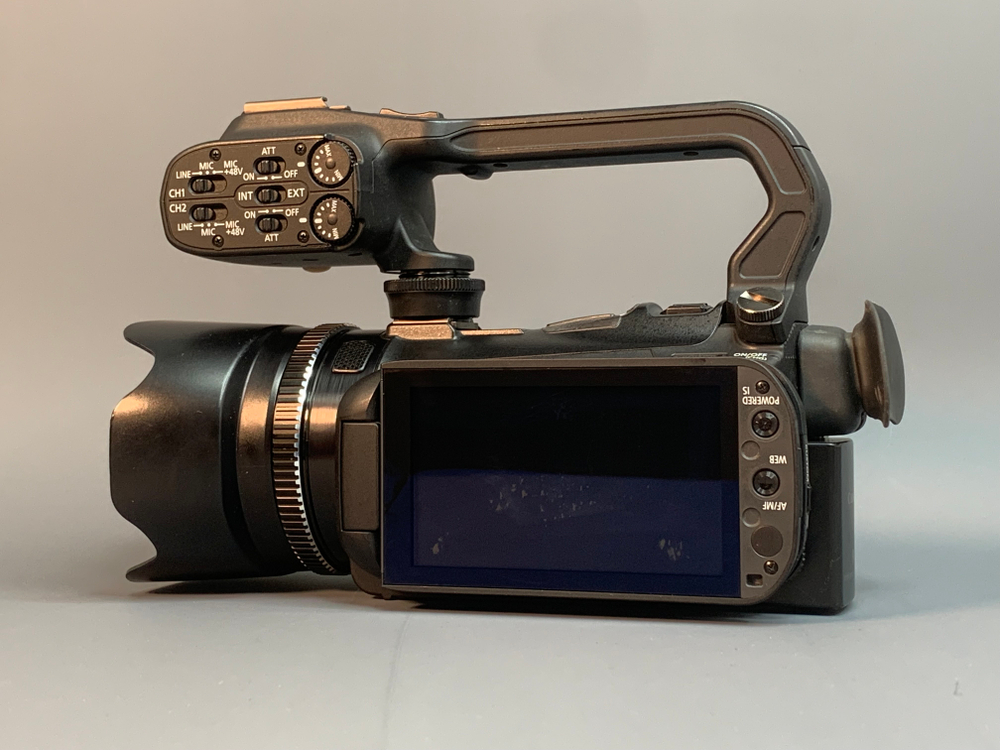 Canon XA10E