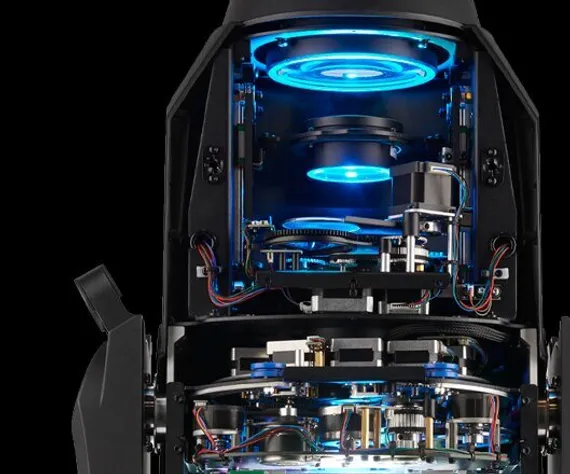 MARTIN ERA 600 Performance  вращающаяся голова Beam, 550Вт