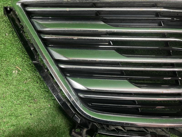 Решетка радиатора Cadillac XT5 (2016-2019)