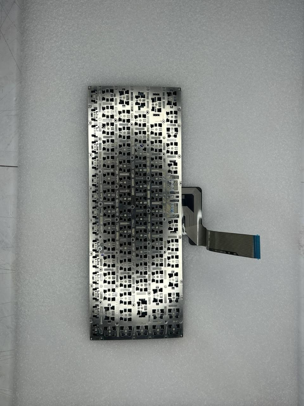Клавиатура для ноутбука Lenovo U300s/U300e черная (25200290), оригинал