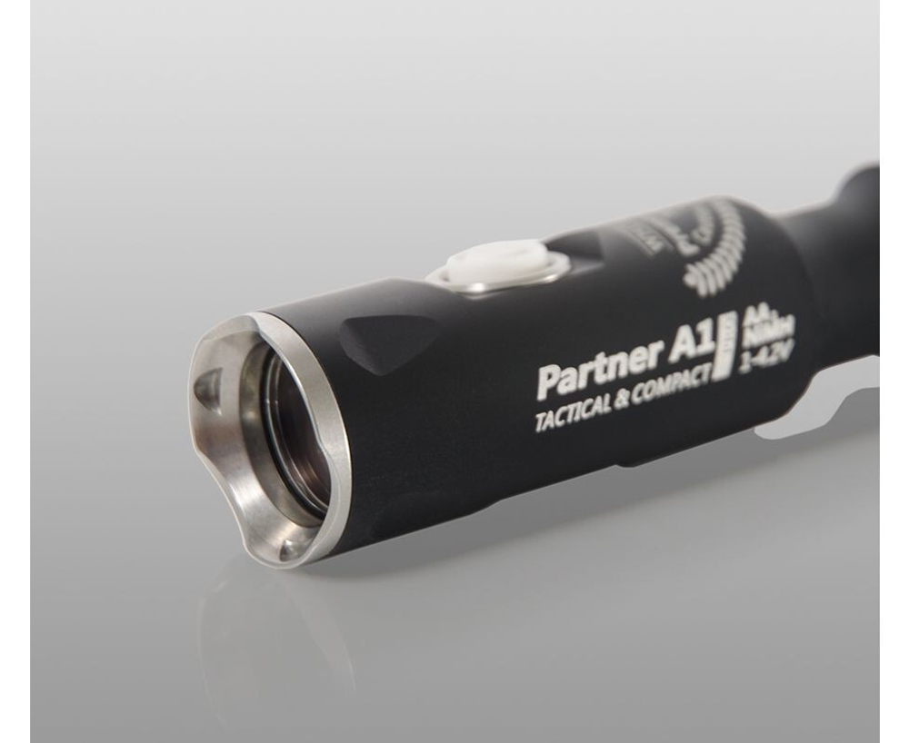 Тактический фонарь Armytek Partner A1 Pro