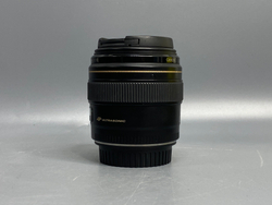 Canon EF 85mm 1.8