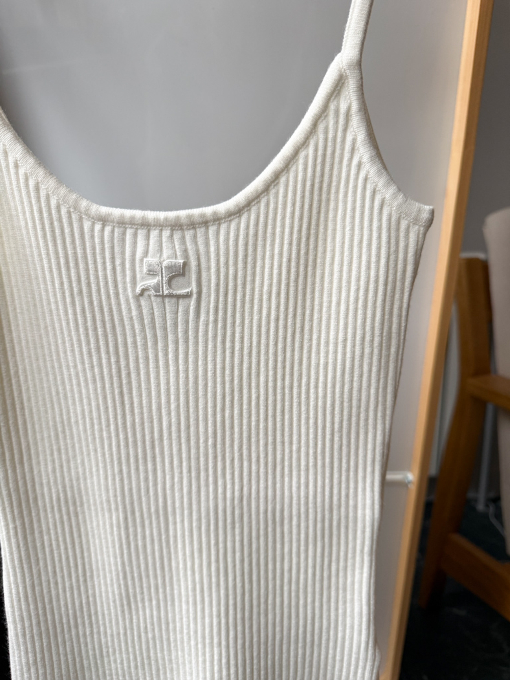 Майка Courreges, S