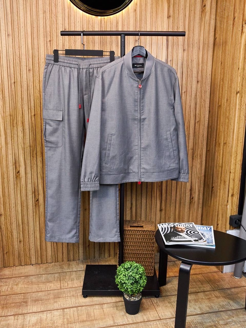 Костюм Kiton