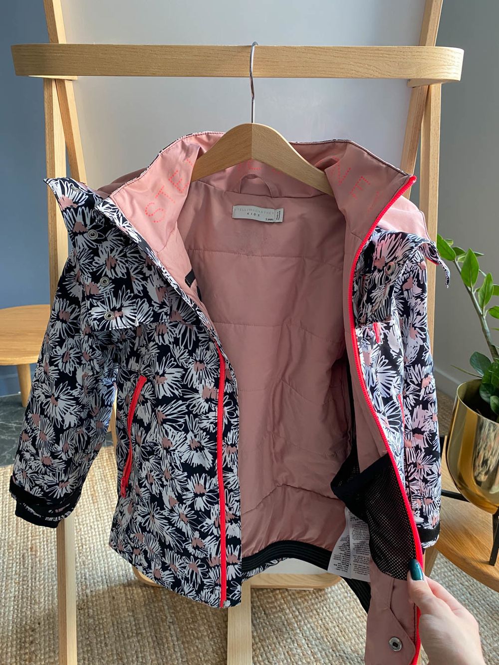 Горнолыжный костюм Stella McCartney, 110