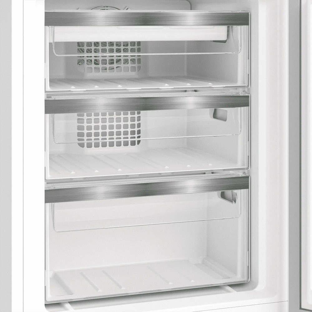 Встраиваемый холодильник Hotpoint HBT 18