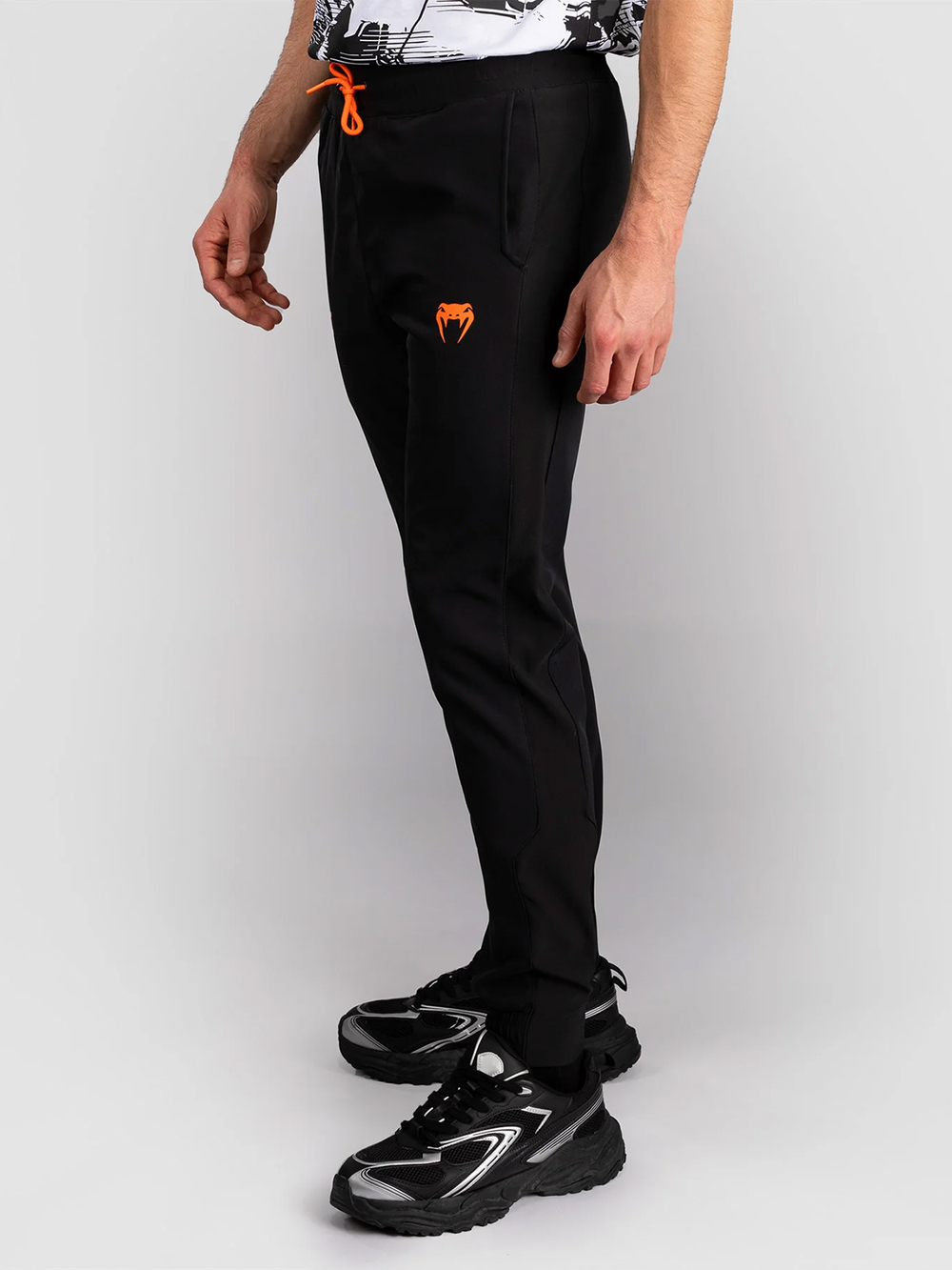 Брюки спортивные Venum UFC Zenith Fight Week (Plain Version) Black/Orange