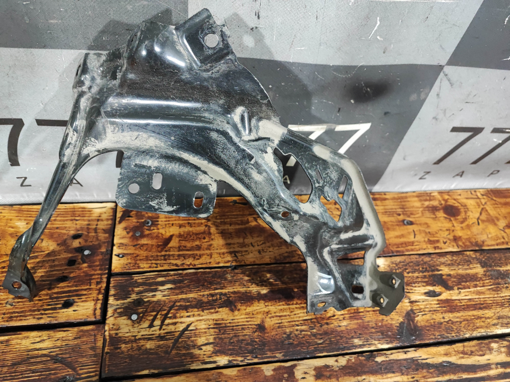 Кронштейн фары левый MINI Hatch (F55/F56)  Б/У Оригинал 51647301599