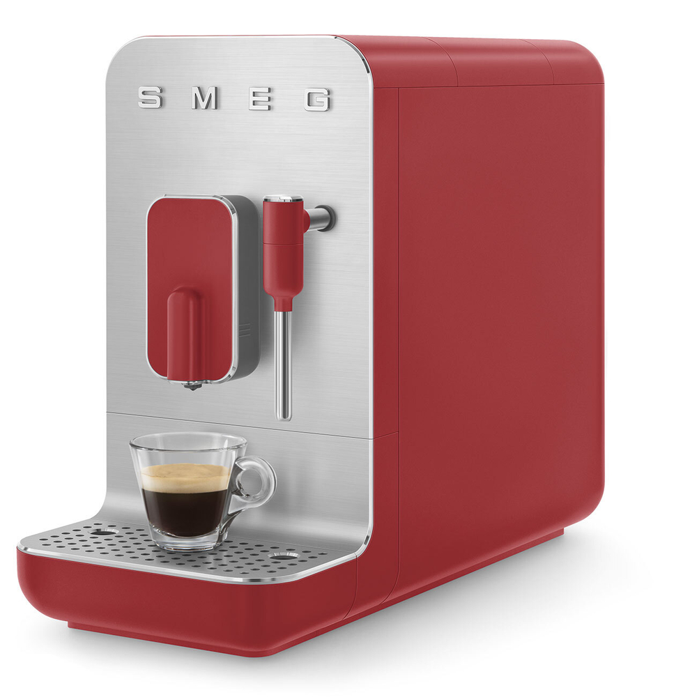 Кофемашина автоматическая Smeg красный матовый