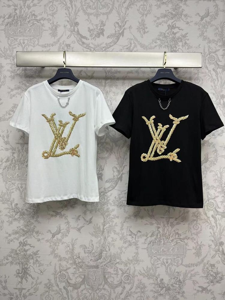 Прогулочный костюм Louis Vuitton