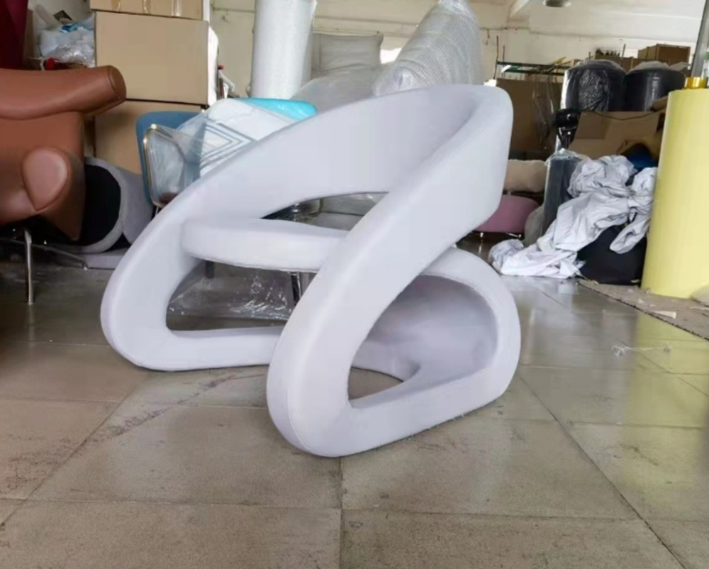 Дизайнерское кресло Tongue Armchair