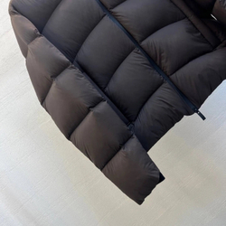 Пуховик черный Moncler