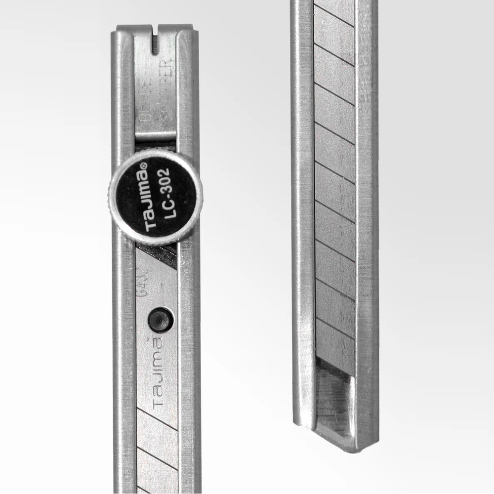 Новинка! Технический нож японский легкий из нержавеющей стали TAJIMA LC-302 Precision Craft Stainless Steel ширина лезвия 9 мм, ручная фиксация, 3 лезвия LC302