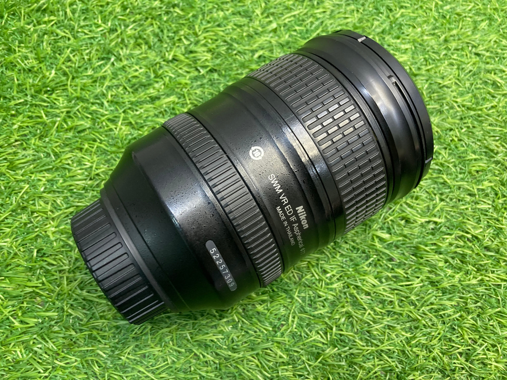 Nikon 28-300mm 3.5-5.6G ED VR AF-S
