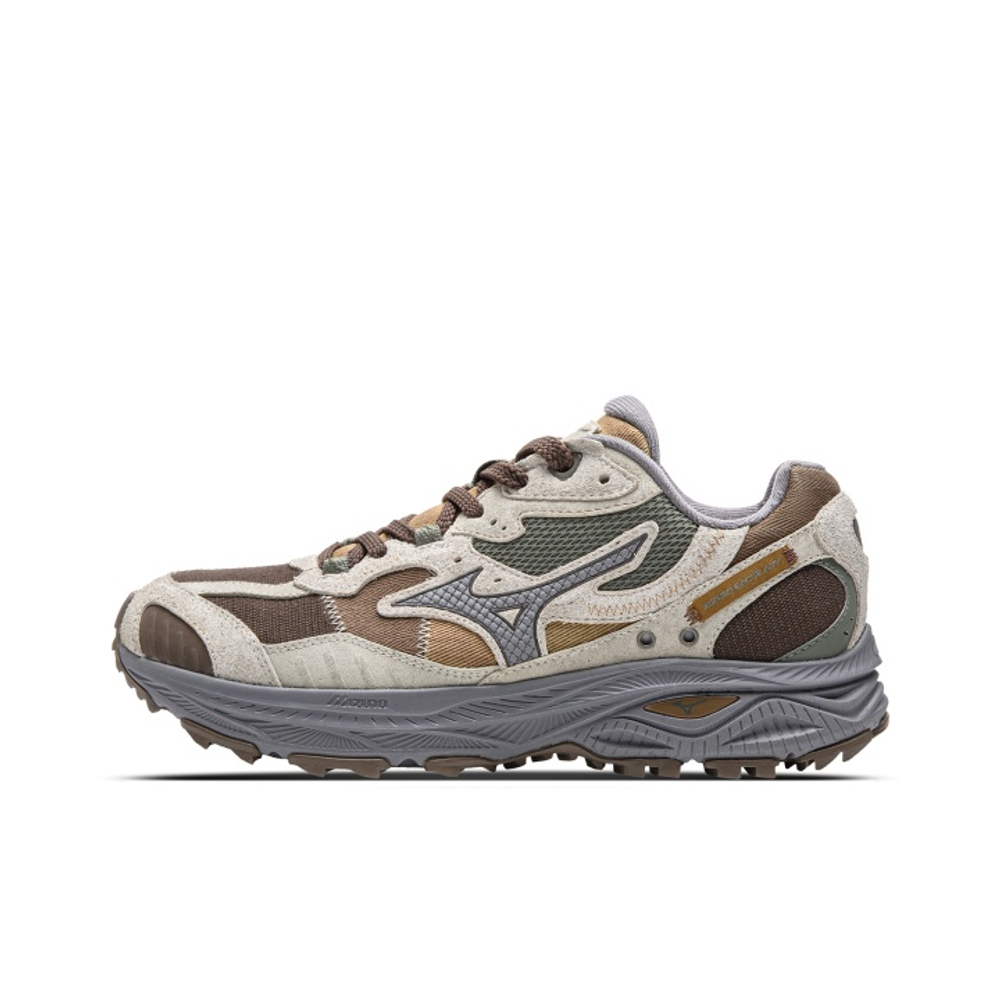 alt="Mizuno Racer ADV Brown D1GH241213 вид сбоку на белом фоне"