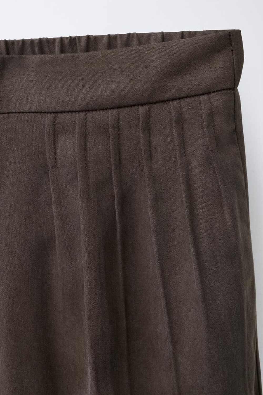 ZARA БРЮКИ БОМБАЧО С ЗАЩИПАМИ, КОРИЧНЕВЫЙ
