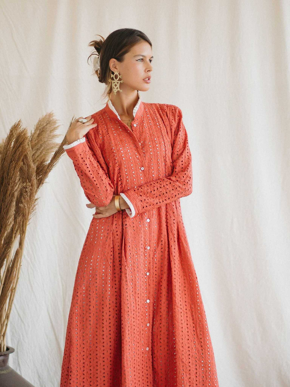 Платье макси из прошвы (коралл)