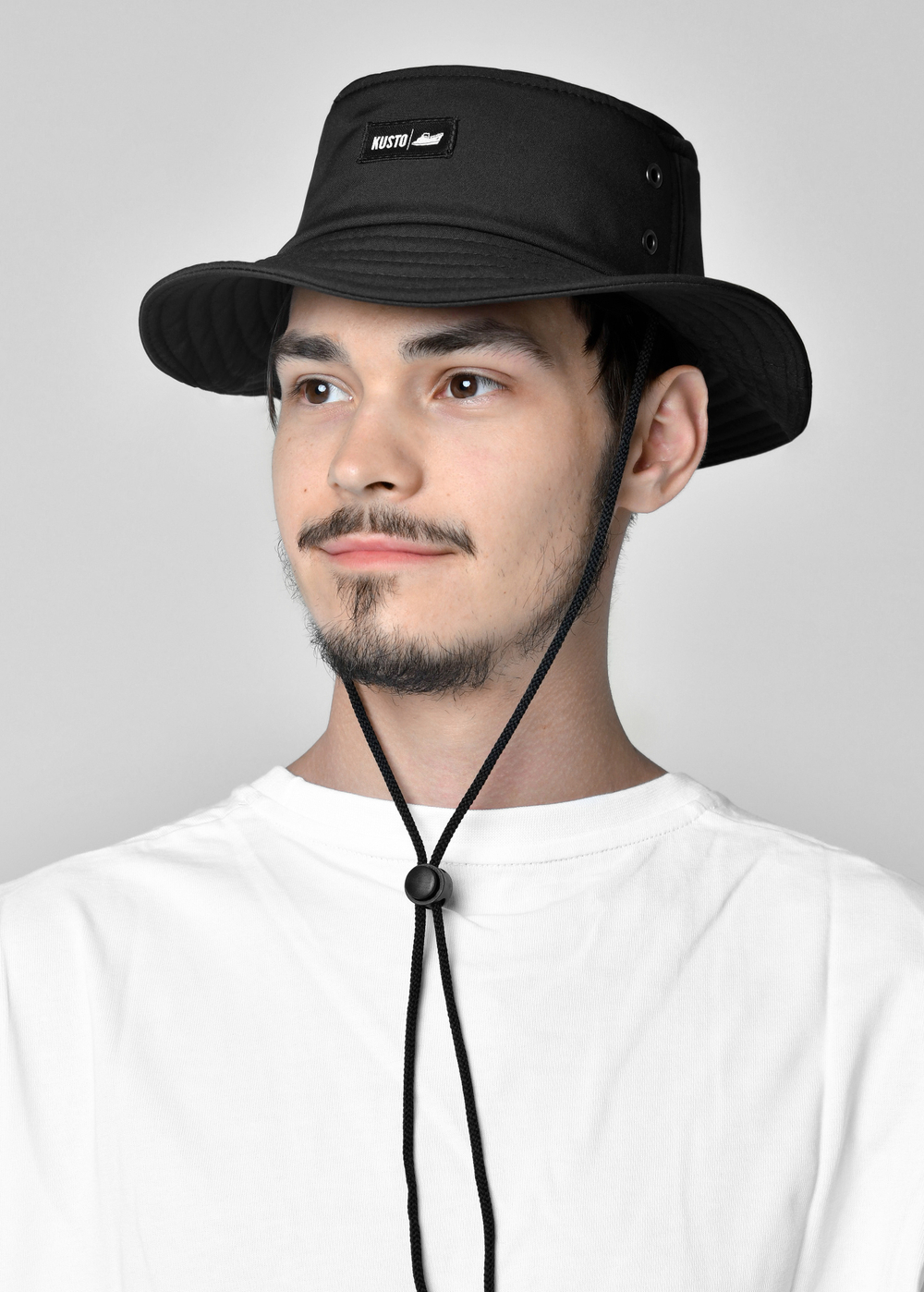Панама из мембраны Hat Corvus