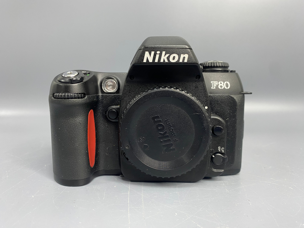 Nikon F80