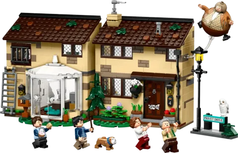Конструктор LEGO Harry Potter 76451 Тиссовая улица: визит тети Мардж
