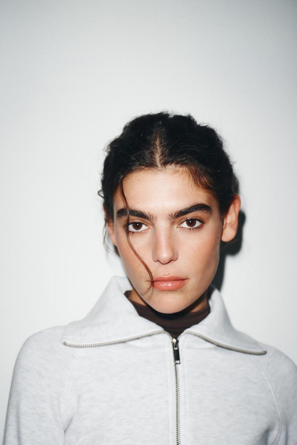 ZARA ТОЛСТОВКА ИЗ ФЛИСА НА МОЛНИИ, СЕРЫЙ МЕЛАНЖ