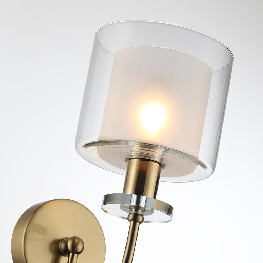 Настенный светильник Odeon Light SAGA 5088/1W