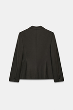 ПРИТАЛЕННЫЙ БЛЕЙЗЕР С ПОДПЛЕЧНИКАМИ — ZARA