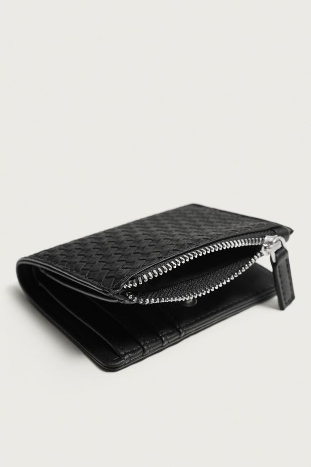 ZARA ПЛЕТЕНЫЙ КОШЕЛЕК-БУМАЖНИК, ЧЕРНЫЙ