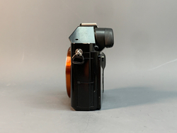 Sony A7 55.000 кадров (скол в нижней части)