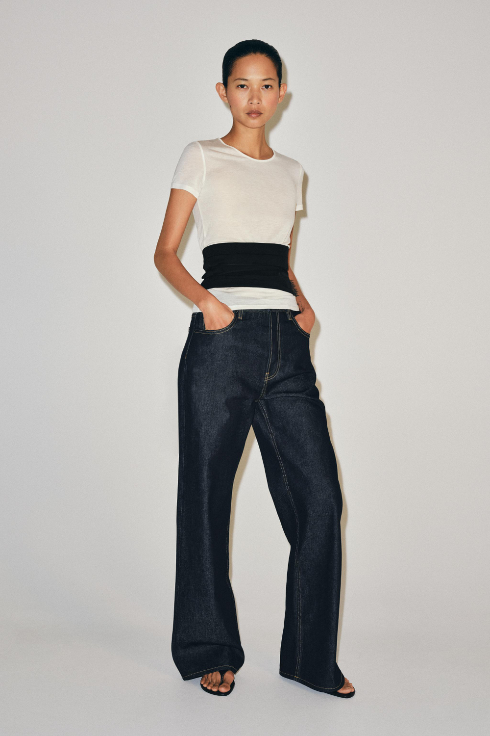 ZARA РЕМЕНЬ-КОРСЕТ С ПЛИССИРОВКОЙ, ЧЕРНЫЙ