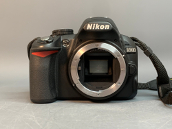 Nikon D3100 kit 18-55mm 2.300 кадров